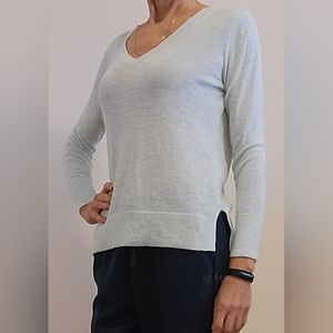 Banana Republic, light weight, mint green sweater. V-neck, size S